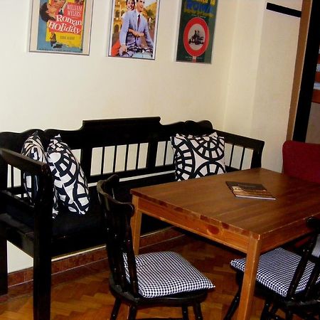 11Th Hour Cinema Hostel 布达佩斯 外观 照片